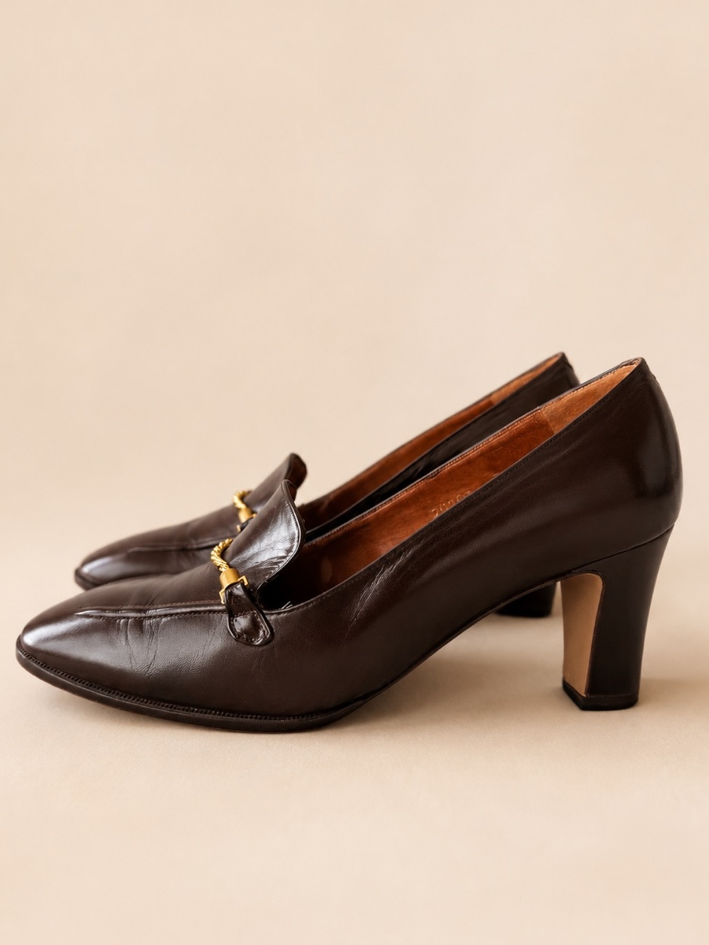 Vintage The Room Hudson’s Bay Leather Heeled Loafers 6.5 Made in Spain